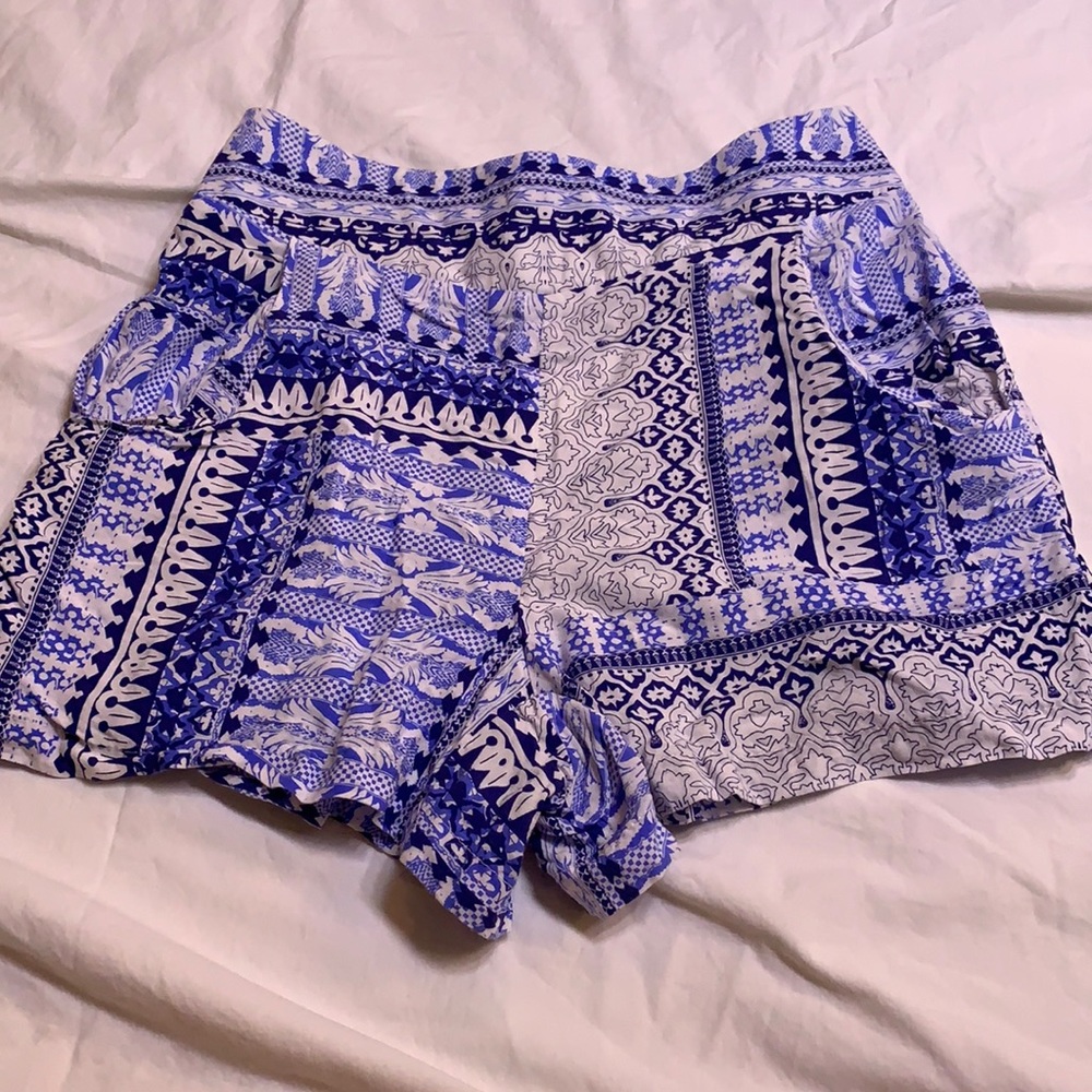 Flowy shorts